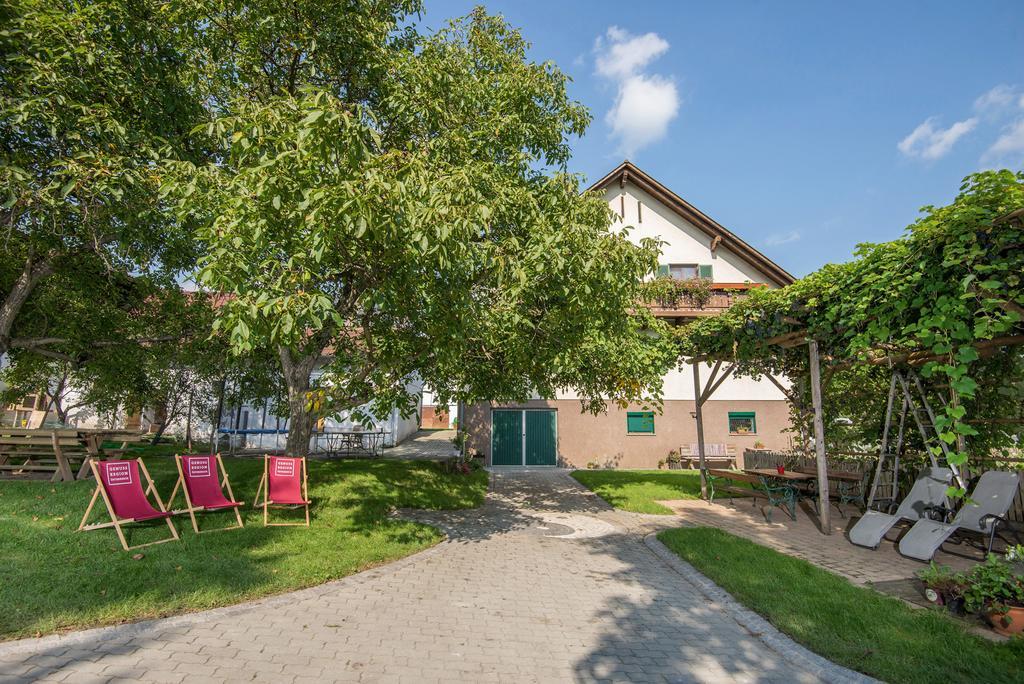 Naturparkbauernhof Poeltl Pollau Εξωτερικό φωτογραφία